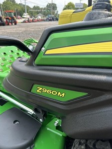 Cortadora de Césped Comercial Zero Turn 2021 con Mango Telescópico, 31 HP, 217 Horas, para Mantenimiento Profesional de Césped y Pasto - Product Image 2