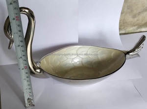 Bol en forme de canard en métal de conception moderne, couleur émaillée finie - Product Image 6