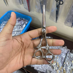 Vente en gros Ciseaux à cheveux Variété Meilleure qualité à bas prix Styles mixtes disponibles - Product Image 5