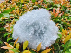 Material de Relleno de Fibra de Poliéster Siliconada Conjugada Hueca HCS de 15Dx64mm para Hilatura en Vietnam - Product Image 3