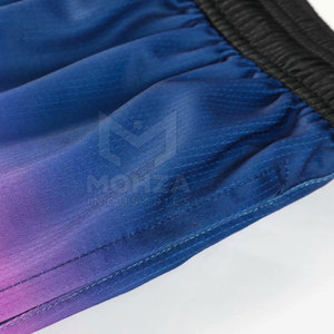 Shorts de football mi-longs pour hommes, taille personnalisée, respirants, sportifs, à cordon de serrage, tricotés, couleur unie, vente en gros, durables, séchage rapide, 100% polyester, haute qualité - Product Image 3