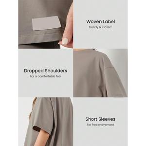 Conjunto de entrenamiento de 2 piezas transpirable con estampado personalizado OEM para mujer, camiseta de tela acanalada, mallas decoradas con botones de encaje para ropa deportiva de gimnasio - Product Image 2