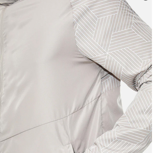 Chaqueta Cortavientos Personalizada con Impresión Digital en Lona, para Hombre, Impermeable, de Secado Rápido, con Capucha y Logotipo Frontal - Product Image 5