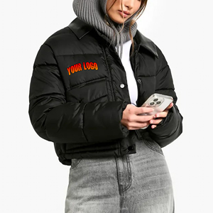 Vêtements d'hiver à la mode OEM Veste matelassée pour femmes avec col en cuir original Veste matelassée chaude surdimensionnée et confortable pour femmes - Product Image 6