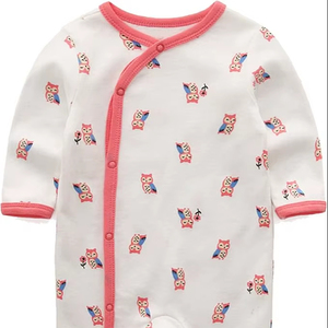 Adorable mameluco de algodón para bebé, fácil de lavar - Product Image 1