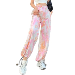 กางเกงวอร์มกีฬาผ้าฝ้ายทรงหลวมของผู้ชายแฟชั่นใหม่กางเกงวอร์มเอวยางยืดมีเชือกผูกผ้าไหมโลโก้สตรีทออกกำลังกาย - Product Image 1