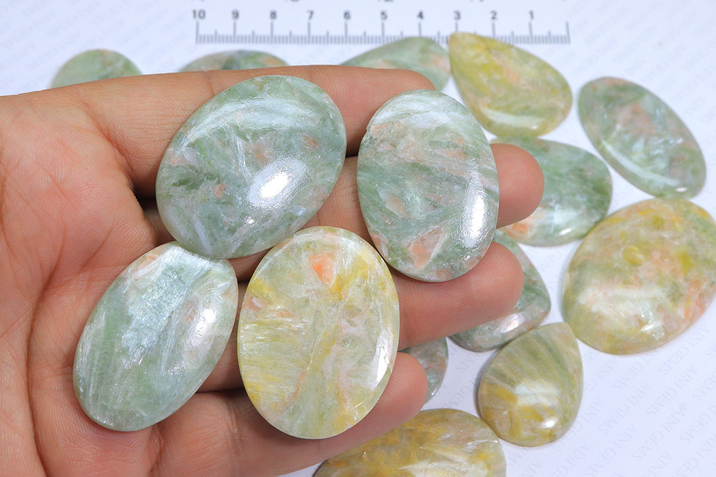 เหมือนกับภาพ