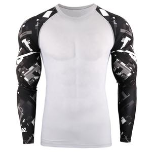Haute qualité confortable et respirant couleur unie hommes Rash Guard meilleure fabrication pas cher prix taille adulte pour hommes Rash Guards - Product Image 1