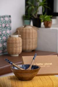 Juego de cuencos de madera de acacia HF Crafts con cucharas, aptos para alimentos para el hogar y la fiesta, decoración elegante con temática de amor para la decoración del hogar - Product Image 3