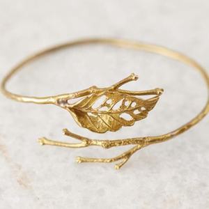 Anillos de servilleta de diseñador de forma redonda con cable Anillos de servilleta de oro Anillo de servilleta de uva en relieve antiguo - Product Image 6