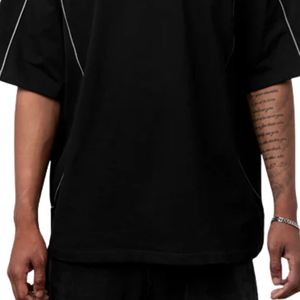 T-shirt de style football surdimensionné pour homme, coton 270GSM, épaules tombantes, streetwear, avec badge brodé sur la poitrine - Product Image 5