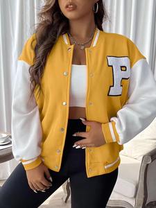 Veste universitaire d'hiver pour femmes, col montant, broderie de logo personnalisée, manches en cuir noir, style baseball universitaire, coton - Product Image 4