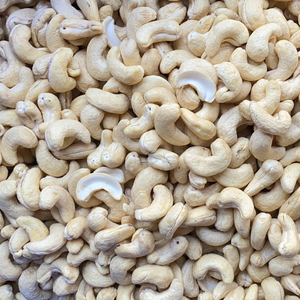 Anacardos W240 de la mejor tarifa, anacardos crudos al por mayor exportados a Asia, UE, Oriente Medio desde Santiago - Product Image 1