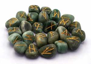 El mejor juego de runas caídas de Aventurina verde, Runas de cristal grabadas para adivinación curativa, Feng Shui y piedras preciosas caídas talladas - Product Image 4