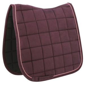 Tapis de selle d'équitation et instruments vétérinaires conçus pour la durabilité et la fonctionnalité - Product Image 5