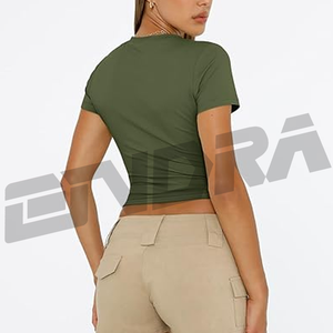 เสื้อยืดครอปผ้าฝ้ายลำลองสำหรับผู้หญิง ปี 2025 คอกลม แขนสั้น ระบายอากาศดี สไตล์สตรีทแวร์ ทันสมัย ขายส่ง ODM ผลิตตามสั่ง OEM ผลิตจากโรงงาน - Product Image 5