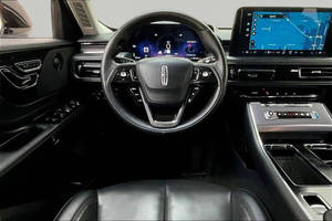 Lincoln Aviator 2025 Usado en Buen Estado - Product Image 3