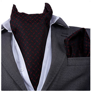 Ensemble cravate Ascot et pochette de costume en soie à imprimé géométrique rouge et noir, à nouer soi-même, provenant de Turquie - Product Image 1