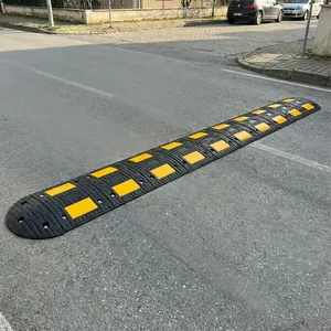 ชุดยางกันกระแทกความเร็วแบบรีไซเคิลพร้อมฝาครอบ PVC สำหรับถนน Safety-3.5m เป็นมิตรกับสิ่งแวดล้อม - Product Image 2