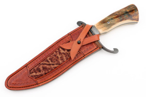 Won Knife Makers Guild BEST BOWIE Knife at Blade Show 2025 Mango de hueso con cubierta de cuero Cuchillos para exteriores - Product Image 6