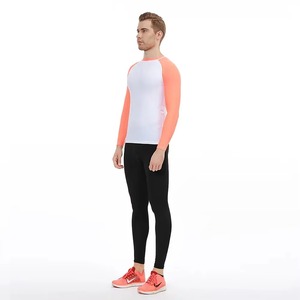 เสื้อป้องกันผื่นแขนยาวสำหรับผู้ชายคอกลมปกผ้าสแปนเด็กซ์และโพลีเอสเตอร์คุณภาพสูงดีไซน์ใหม่ - Product Image 3