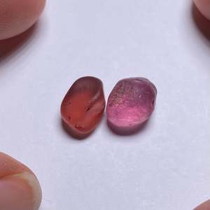 Gema Suelta de Granate Mahenge Ojo de Gato Rojo Natural, Forma de Corazón, 8mm, Pulido, Alta Calidad, Tanzania - Product Image 3