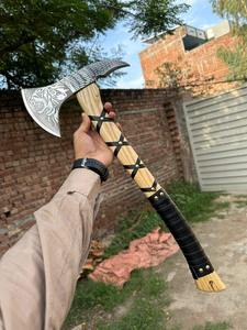 Steel Craft International : Hache viking en acier au carbone de haute qualité, nouveau design, à vendre, hache viking en acier au carbone personnalisée pour l'extérieur - Product Image 2