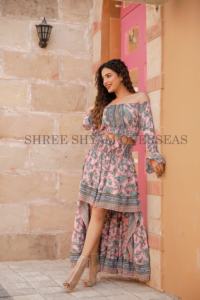 Conjunto de falda y Top bajo, colección de seda, verano 2023 - Product Image 3