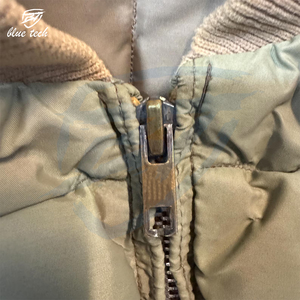 Vente en gros sur mesure Gilet bouffant à fermeture éclair léger et décontracté Gilets d'extérieur d'hiver résistants à l'eau bon marché - Product Image 4