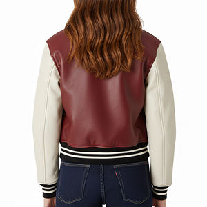 Veste universitaire pour femme personnalisée à la mode, de haute qualité, en cuir bicolore avec doublure en coton, broderie à rivets, style hip-hop - Product Image 3