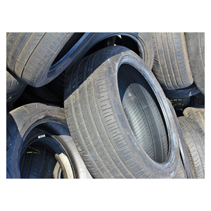 Pneus de voiture d'occasion assortis de marques et de tailles variées Origine CA Garantie de 6 mois disponible pour l'exportation et la distribution locale - Product Image 1