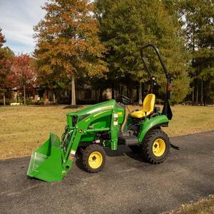 Tracteur sous-compact John Deeree 1023E de qualité supérieure acheter maintenant en stock livraison rapide disponible à bas prix de gros - Product Image 3