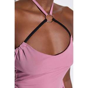 Blusa Informal de Moda con Detalle de Anillo en el Cuello, Cuello Asimétrico con Lazo, Logotipo Frontal, Tejido de Algodón Popelín Ajustado, Talla XL para Primavera y Otoño - Product Image 4