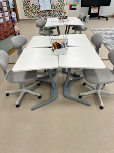Factory Canteen Furniture School Mobile Dinning Table and Chairs Children Folding Round Stool <strong>Cafeteria</strong> <strong>8</strong> Seats with Casters - Product Image 6