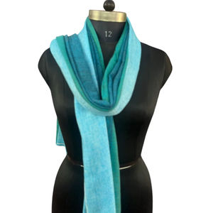 Étole d'hiver de créateur |   Mélange de laine de nylon acrylique |   Toucher doux, sensation confortable 28x80 pouces - Product Image 1