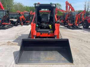 รถตักล้อยาง Kubota SVL75-3 มือสองคุณภาพสูง พร้อมแรงยกสูงและรับประกัน 5 ปี ขาย - Product Image 2