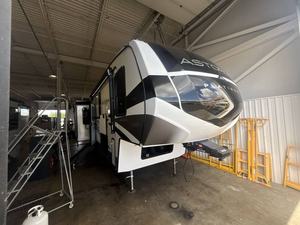 Nouveau 2026 Dutchmen Astoria 3173R-L-P - Product Image 3