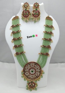 Conjunto de Collar Largo con Cuentas Verdes Antiguas de Perla y Kundan con Pendientes, Joyería de Imitación Nupcial India Antigua para Mujer - Product Image 2