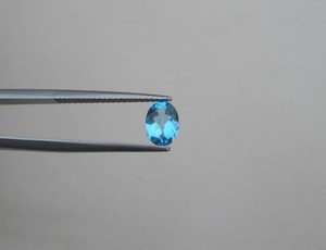 Piedra preciosa de corte ovalado suelta hecha a mano de Topacio Azul suizo Natural de súper alta calidad para la fabricación de joyas - Product Image 3