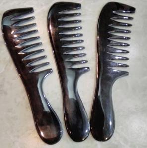 Peigne en corne naturel fait à la main poli Design confortable et durable pour une utilisation en salon Peigne polyvalent pour la coiffure de toilettage de barbe - Product Image 4