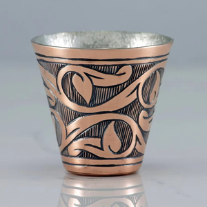 Ensemble de verres à liqueur en laiton Artisan Aura Motif complexe Paramètres de table élégants coordonnés - Product Image 1