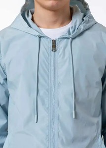 Chaqueta cortavientos con capucha y cremallera para hombre de gran tamaño con cordón impermeable de nailon ligero con logotipo impreso personalizado - Product Image 5