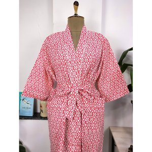 Robe d'été bohème en coton imprimé à la main, kimono luxueux et léger, motif abstrait rose et blanc, robe de maison indienne - Product Image 3