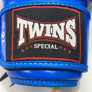 Nouveaux gants de boxe Muay Thai Air Flow pour hommes, design dernier cri, sur mesure, ajustables, pour entraînement et arts martiaux. - Product Image 6