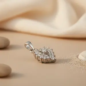 Elegante Colgante de Plata 925 con Circonita Cúbica para Mujer, con Baño de Rodio en Oro Rosa y Platino, Piedra Principal de Rubí - Product Image 2