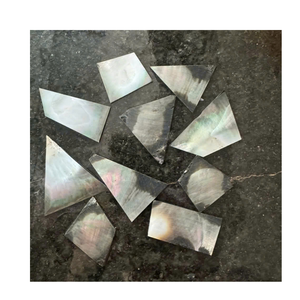 Espacios en blanco de nácar con incrustaciones inspiradas en el océano para crear gabinetes de guitarras y accesorios únicos - Product Image 2