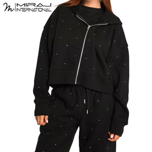 ชุดวอร์มประดับเพชร สีดำ คุณภาพสูงสุด ผลิตในปากีสถาน เป็นมิตรกับสิ่งแวดล้อม ไซส์ใหญ่ แฟชั่นสำหรับผู้ใหญ่ - Product Image 5