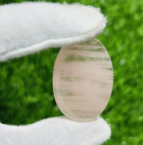 โอปอลสีชมพูธรรมชาติแบบขายส่ง คริสตัลทรงหลังเบี้ย สวยงาม สำหรับทำเครื่องประดับ พลอยหลวม ขัดเงา ปรับแต่งขนาดและสีได้ - Product Image 2