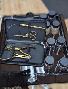 Zarnab Surgical Kit d'outils d'application de trame d'extension de cheveux avec logo personnalisé doré Kit complet d'extension de cheveux de salon professionnel - Product Image 6