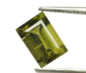 อัญมณีโมลดาไมต์ธรรมชาติขัดเงาอย่างดีเยี่ยมอัญมณีโมลด์ดาวิทแท้หินโมลด์จากสาธารณรัฐ Chez สำหรับเครื่องประดับ - Product Image 2